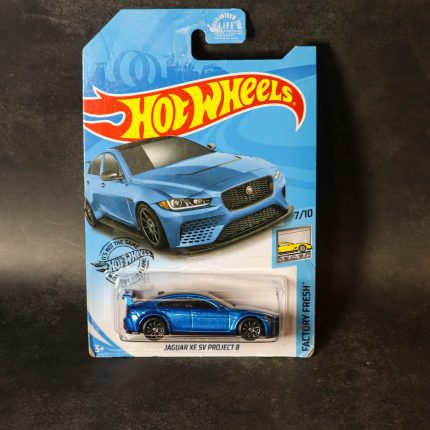 Hot Wheels Mainline – Jaguar XE SV Project 8 (soft corners – GameStop Exclusive)