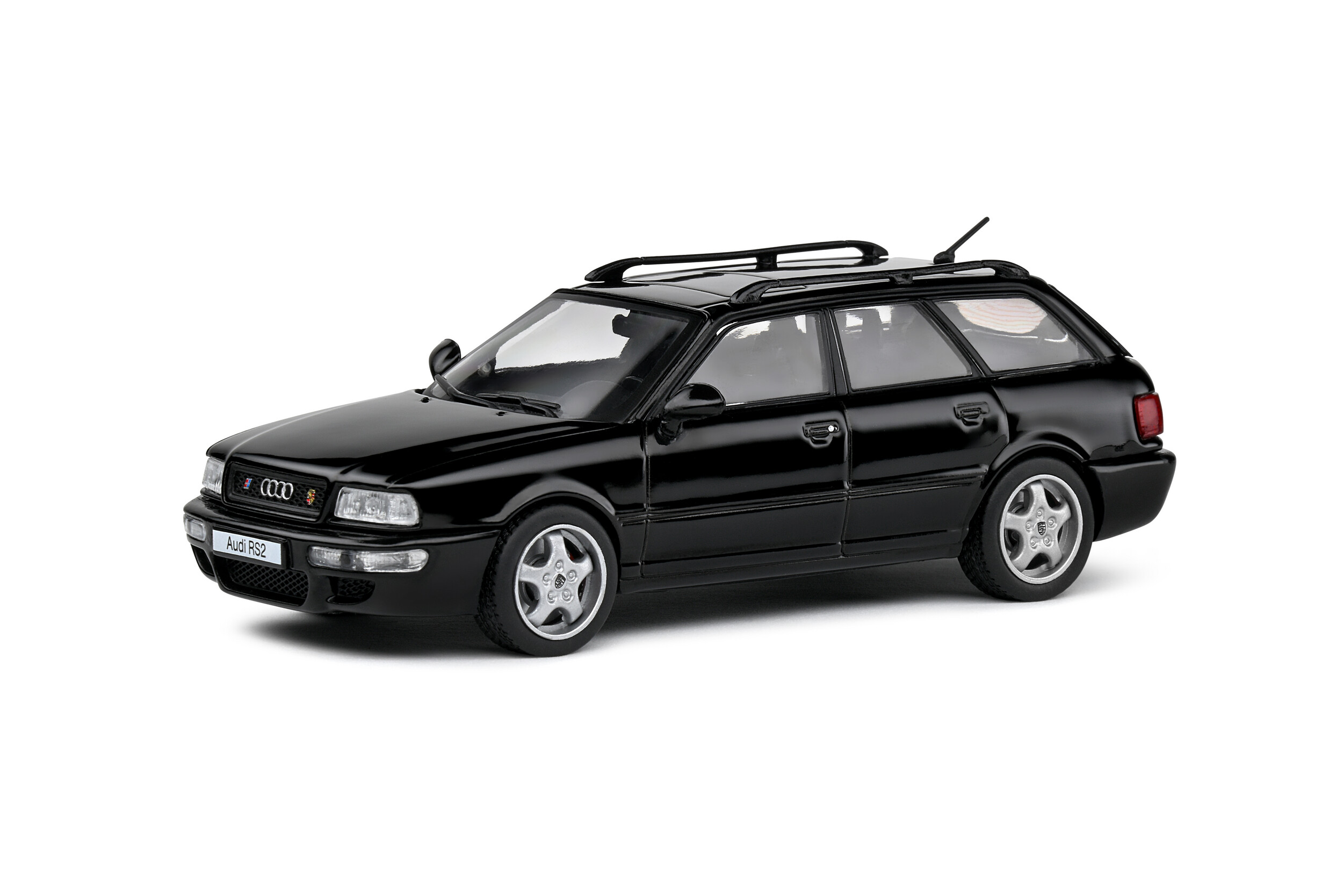 1-43-audi-avant-rs2-black-01