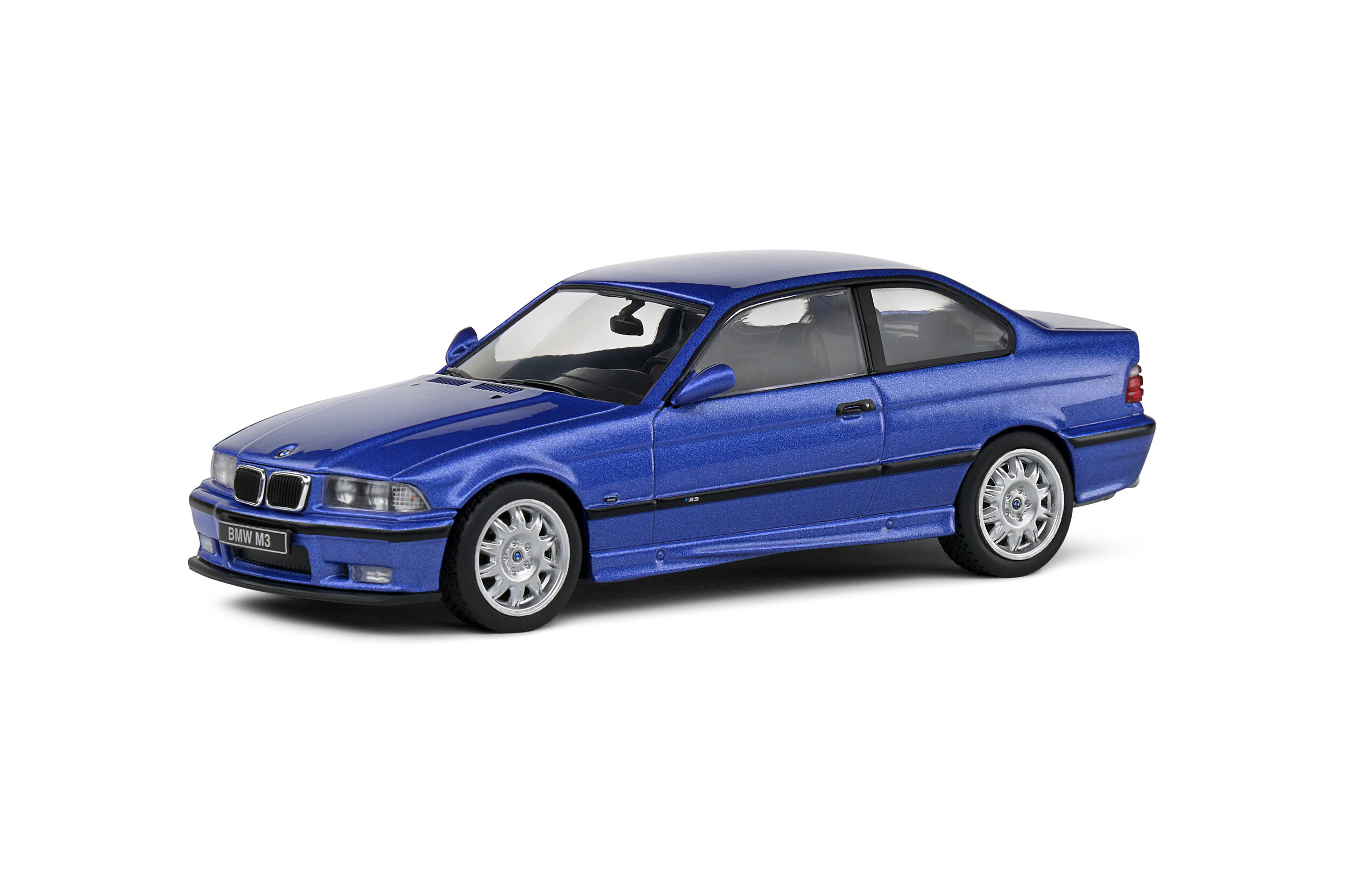 1-43-bmw-e36-coupe-m3-blue-1999-01