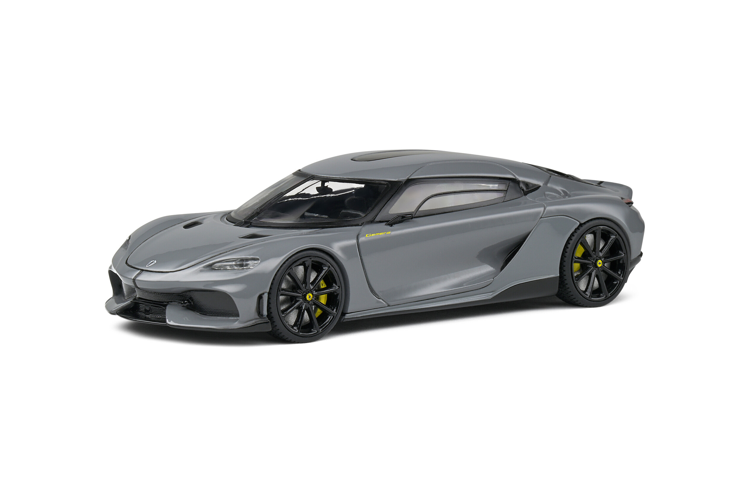 1-43-koenigsegg-gemera-grey-2021-01
